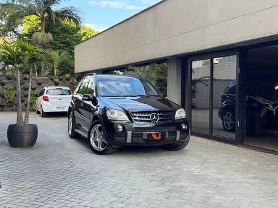 MERCEDES-BENZ ML 63 AMG 6.2 V8 32V GASOLINA 4P AUTOMÁTICO MERCEDES-BENZ ML 63 AMG 6.2 V8 32V GASOLINA 4P AUTOMÁTICO